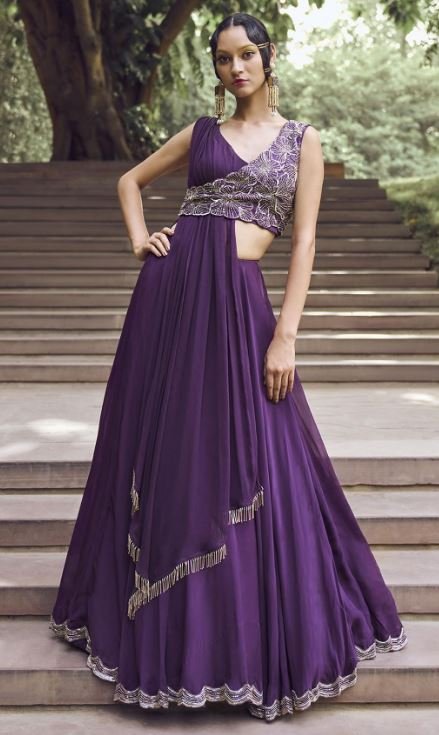 Designer Dress Collection : इंडो-वेस्टर्न ड्रेस से बने स्टाइलिश और मॉर्डन, देखें नवरात्रि स्पेशल ड्रेस कलेक्शन 
