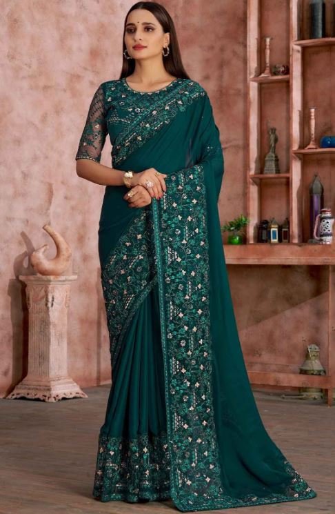 Saree Collection : 50 की उम्र में भी नजर आयेंगी 30 की जब पहनेंगी ये खूबसूरत और आकर्षक साड़ी, देखें डिजाइन 