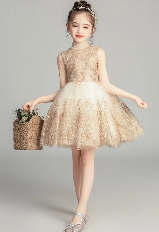 Baby Girls Dress Collection : इस दिवाली अपनी गुड़िया को गिफ्ट करें ये क्यूट और ब्यूटीफुल डिजाइन वाले फ्रॉक