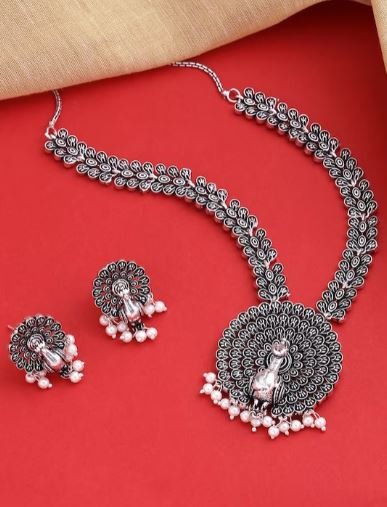 Oxidised Jewellery Set : आकर्षक और स्टाइलिश लुक पाने के लिए ट्राई करें ये खुबसूरत ऑक्साइड ज्वेलरी