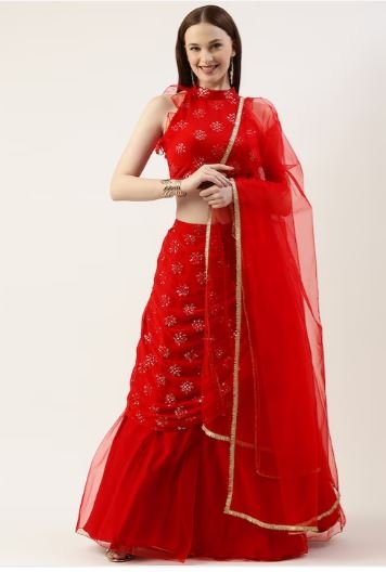 Lehenga Choli Design : शानदार लुक पाने के लिए अपनी बेस्ट फ्रेंड की शादी में पहनें ये आकर्षक लहंगा चोली