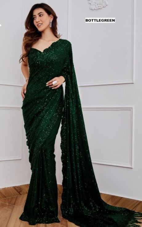 Party Wear  Saree Design : ग्लैमरस और बोल्ड लुक पाने के लिए ट्राई करें ये फैंसी साड़ियां