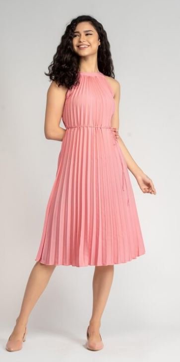 Women Short Dress : ये खूबसूरत डिजाइन वाली शॉर्ट ड्रेस, देंगी आपको स्टाइलिश लुक