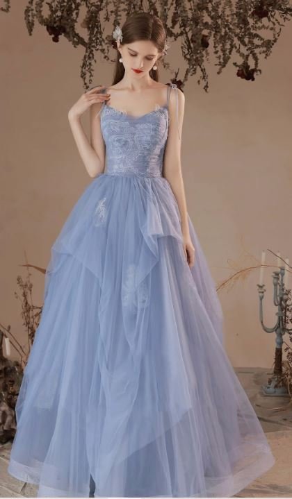 Women Prom Dress : पार्टी में पहनें ये खूबसूरत प्रोम ड्रेस, मिलेगा आकर्षक लुक