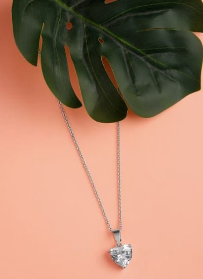 Silver-Plated Chain : खूबसूरती से डिजाइन किए गए ये पेंडेंट देंगे आपको आकर्षक लुक