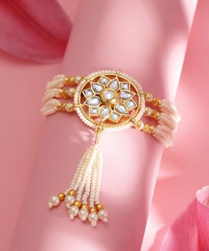 Women Bracelet Design : शादी या पार्टी फंक्शन में पहनें ये आकर्षक ब्रेसलेट, मिलेगा ट्रेंडी लुक