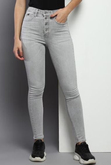 Skinny Jeans Collection : मिलेगा बेहद ही मॉडर्न लुक, ट्राई करें ये स्टाइलिश स्किनी फिट जींस, देखें डिजाइन