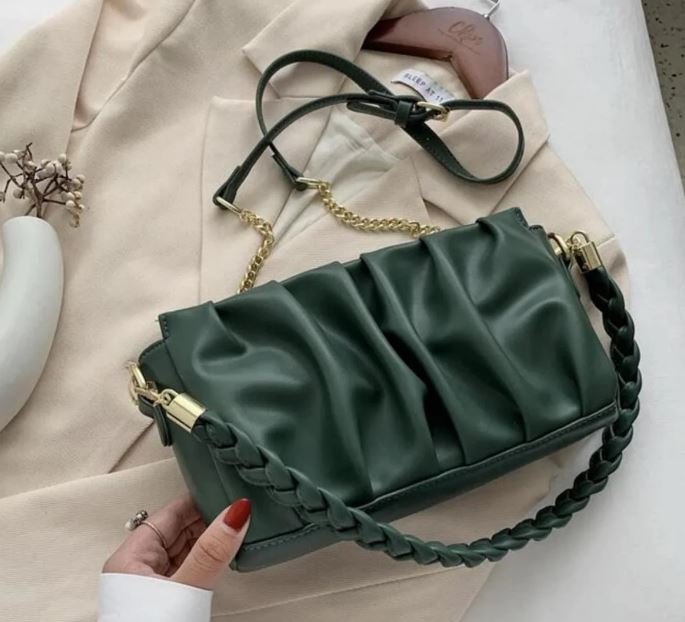 Women Handbag Design : देखें स्टाइलिश और ट्रेंडी हैंडबैग कलेक्शन 