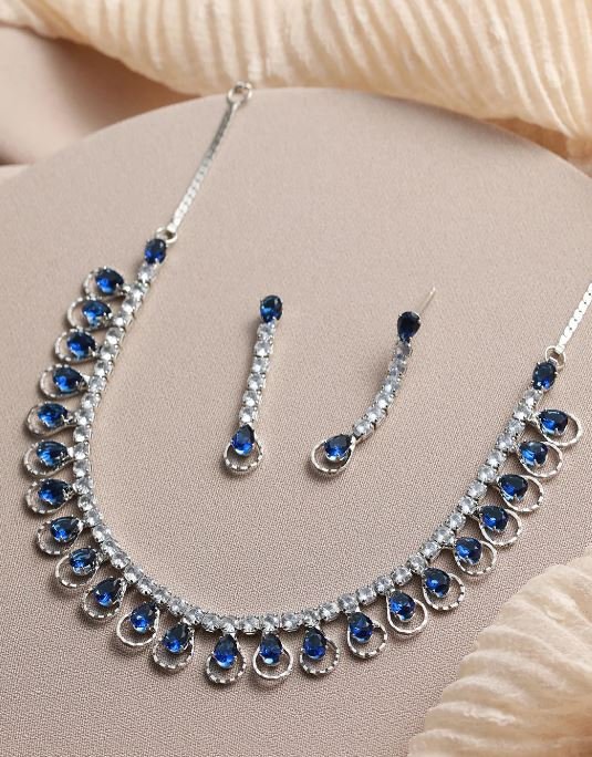 Blue Stone Jewellery : ब्लू स्टोन स्टड के साथ यह खूबसूरत नेकलेस सेट आपको आकर्षक लुक देगा