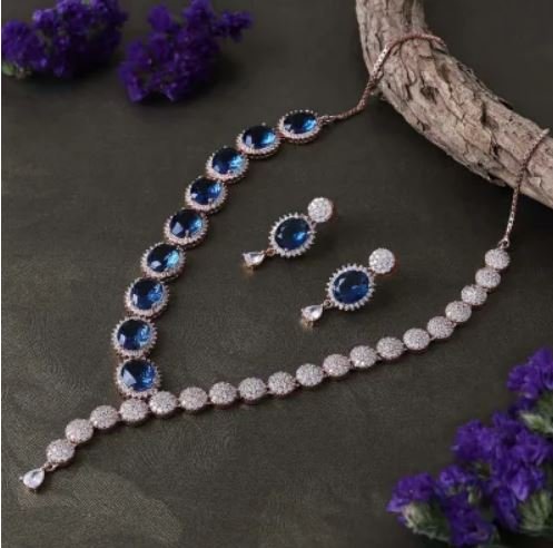 Blue Stone Jewellery : ब्लू स्टोन स्टड के साथ यह खूबसूरत नेकलेस सेट आपको आकर्षक लुक देगा