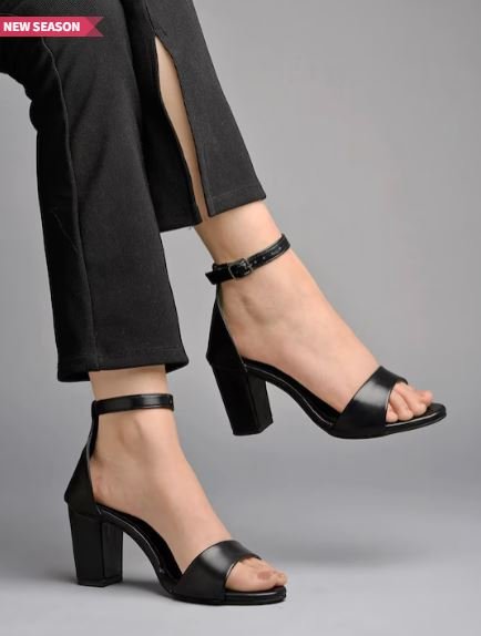 Women Block Heels : पार्टी वियर ड्रेस के लिए बेस्ट ब्लॉक हील्स डिज़ाइन